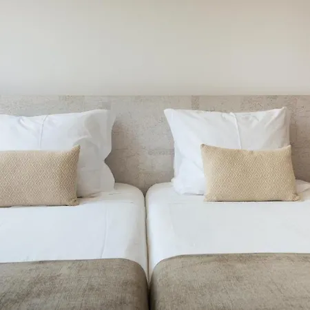 Plum Guide - Lemon Zing Apartment